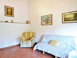 Apartment in Massa Marittima With Pools