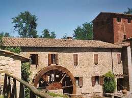 Apartment in Massa Marittima With Pools