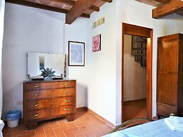 Apartment in Massa Marittima With Pools