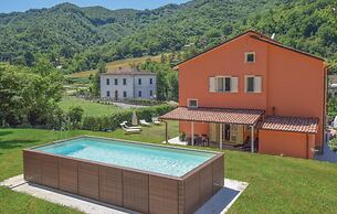 Villa in Borgo Pace With Private Pool