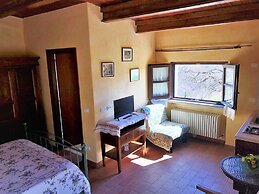 Farmhouse in Apecchio With Pool & Spa