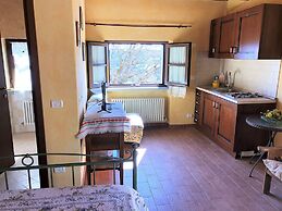 Farmhouse in Apecchio With Pool & Spa