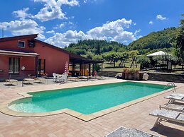 Apartment in Urbino With Pools & Veranda