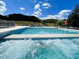 Apartment in Urbino With Pools & Veranda
