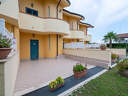 Villa Steps From the Beach
