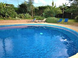 Villa in Valderice With Pool and Garden