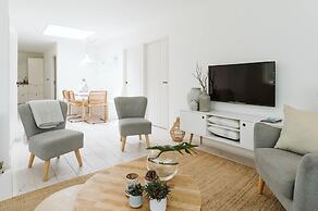 Beach House De Lichtboei 10 Minutes From the Beach