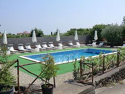 Cozy Etna Apartment With Pool