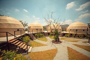 Alaya Yoga & Surf & Retreat