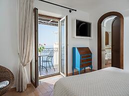 Villa in Nocelle With Amalfi Coast Views