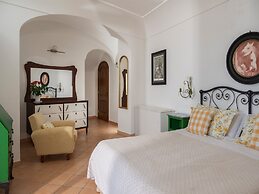 Villa in Nocelle With Amalfi Coast Views