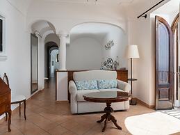 Villa in Nocelle With Amalfi Coast Views