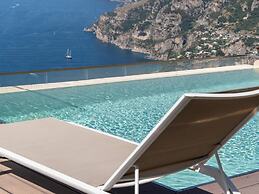 Villa in Nocelle With Amalfi Coast Views