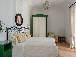 Villa in Nocelle With Amalfi Coast Views