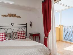 Villa in Nocelle With Amalfi Coast Views
