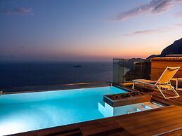 Villa in Nocelle With Amalfi Coast Views