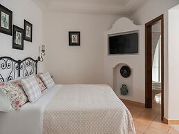 Villa in Nocelle With Amalfi Coast Views
