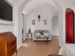 Villa in Nocelle With Amalfi Coast Views