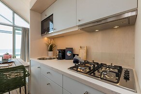 Beach House Dishoek With Stunning Sea Views