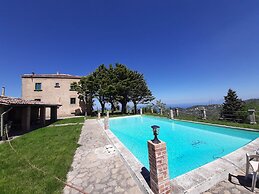 Lavish Sicilian Villa With Pool