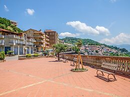 Lavish Sicilian Villa With Pool