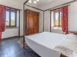 Lavish Sicilian Villa With Pool