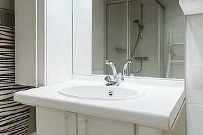 Attractive Bungalow in Ouddorp With Garden