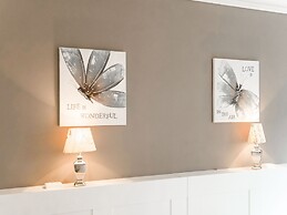 Cosy Flat Near the Beaches