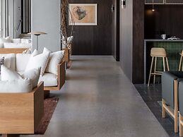 Wonil Hotel Perth - Handwritten Collection