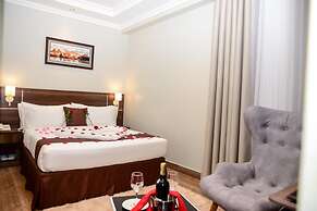 La Beila Hotel Meru