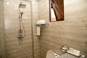 La Beila Hotel Meru