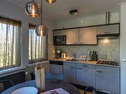 Island Getaway w/ Spa Bath