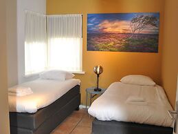 Island Getaway w/ Spa Bath