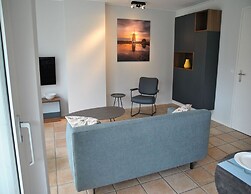 Island Getaway w/ Spa Bath
