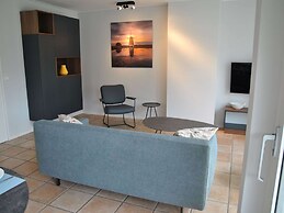 Island Getaway w/ Spa Bath