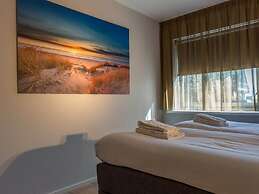 Island Getaway w/ Spa Bath
