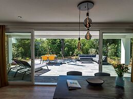 Beautiful Villa With Extensive Wellness