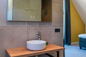Beautiful Villa With Extensive Wellness
