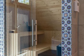 Beautiful Villa With Extensive Wellness