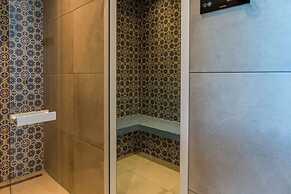 Beautiful Villa With Extensive Wellness