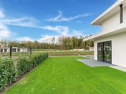 Waterfront Villa, Forest & Golf Club