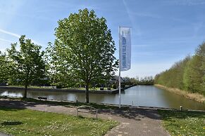Waterfront Villa, Forest & Golf Club