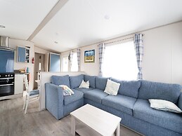 Chalet in Renesse Near Sandy Beaches