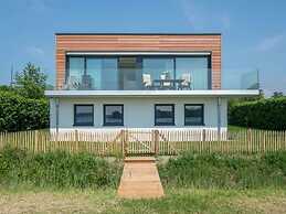 Stylish Home by the Water