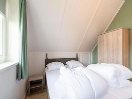 Cozy Retreat With Parking