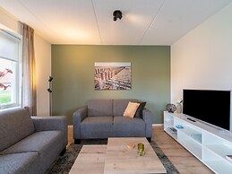 Cozy Retreat With Parking