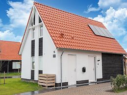Cozy Retreat With Parking