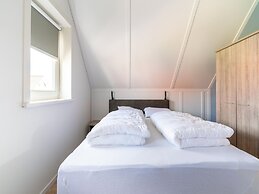 Coastal Getaway w/ Sauna