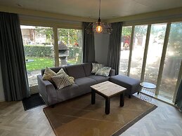 Uden Chalet With Scenic Terrace