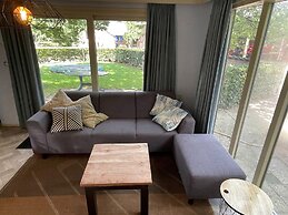 Uden Chalet With Scenic Terrace